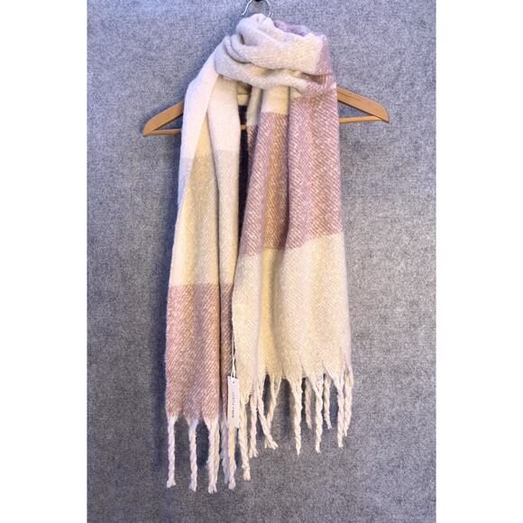 NWT Gentle Fawn Scarf Shawl Wrap Fringe Women’s One Size Pink Cream White Boho - Picture 2 of 13
